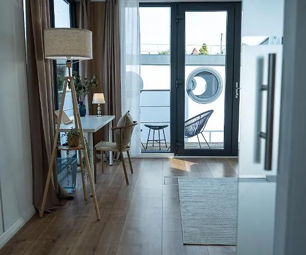 80qm Privates Hausboot In Hamburg-mitte Hamburgo